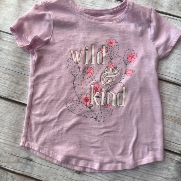 Lot of cute shirts - Picture 5 of 5